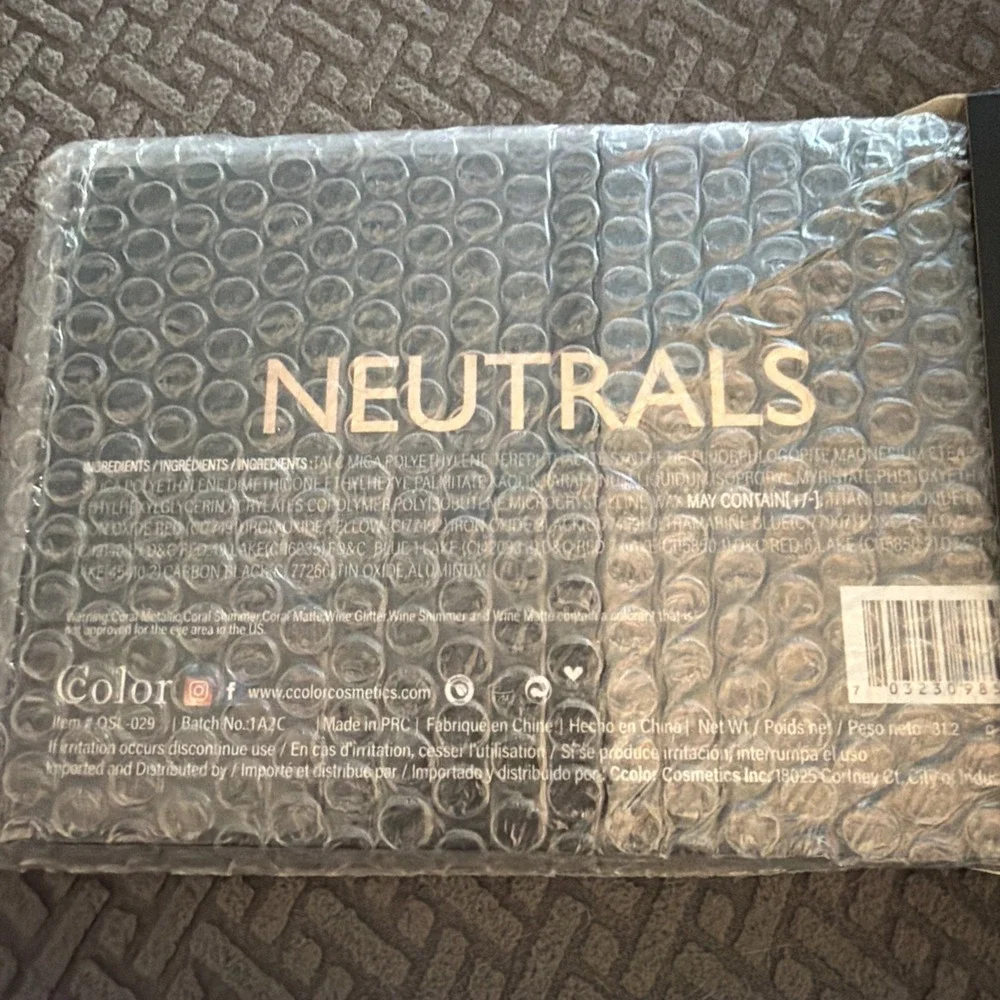 Color Neutrals Eyeshadow Palette Pressed Powder Matte‎ Shimmer Metallic Glitter